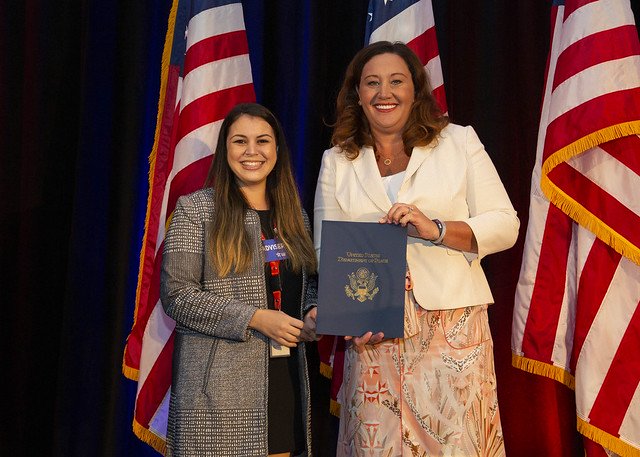 EducationUSA Venezuela awarded as the most outstanding team in the world